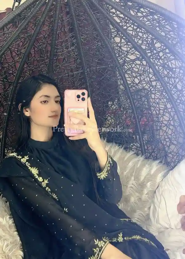 Kavita Independent Young Escort Girl in Bangalore